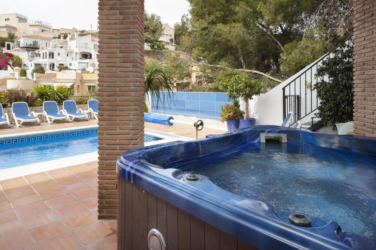 Villa Miramar Burriana Beach 10 Pax Nerja Kültér fotó