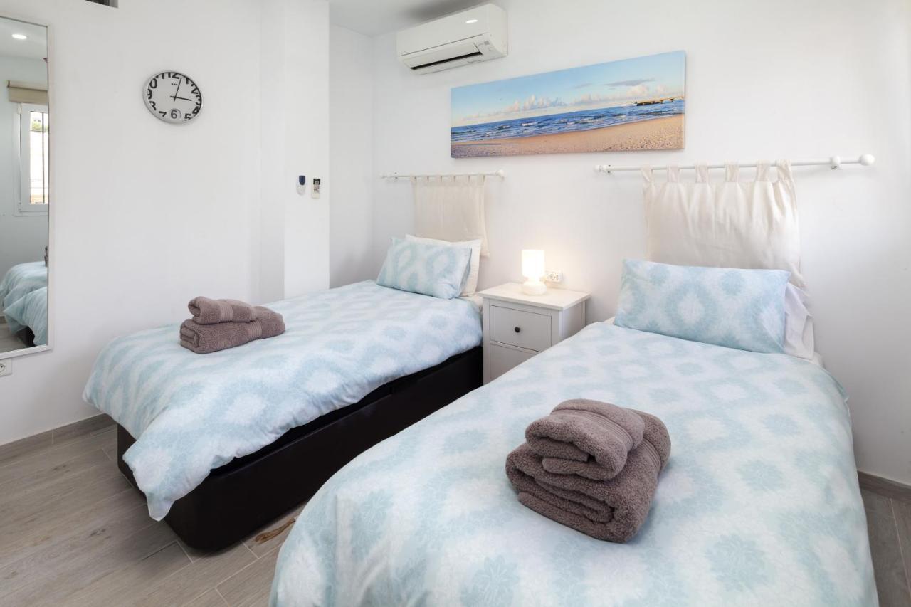 Villa Miramar Burriana Beach 10 Pax Nerja Kültér fotó